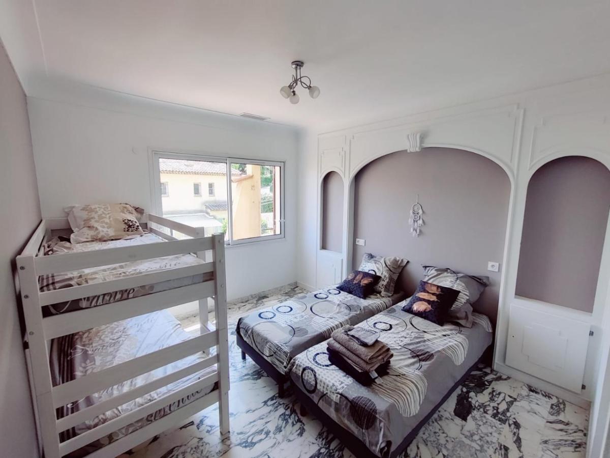 La Villa Castel - Haut De Villa - Parkings- 3 Chambres - 8 Couchages - Jardin - Barbecue Cagnes-sur-Mer Eksteriør billede